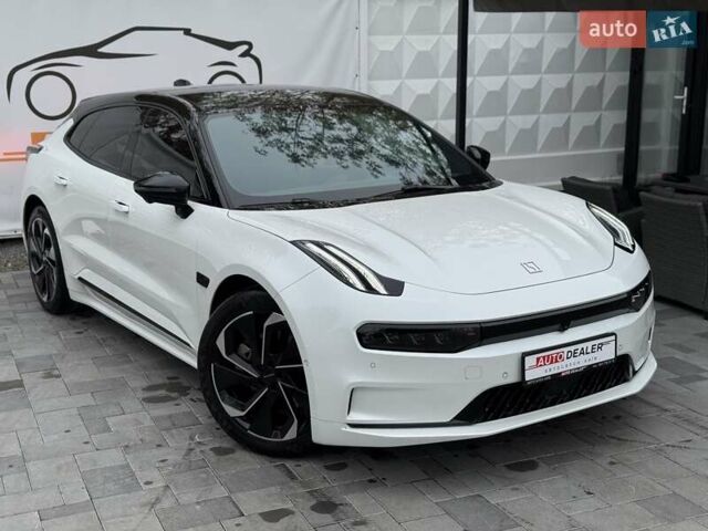 Белый Zeekr 001, объемом двигателя 0 л и пробегом 52 тыс. км за 42990 $, фото 1 на Automoto.ua