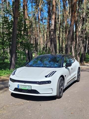 Білий Zeekr 001, об'ємом двигуна 0 л та пробігом 25 тис. км за 33000 $, фото 1 на Automoto.ua