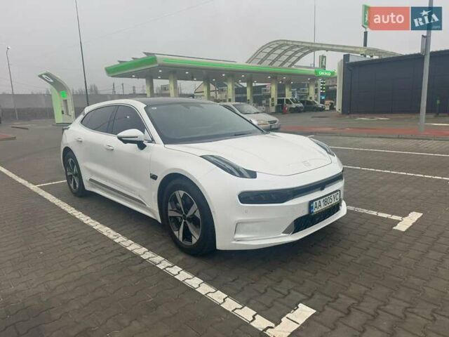 Белый Zeekr 001, объемом двигателя 0 л и пробегом 7 тыс. км за 36000 $, фото 1 на Automoto.ua
