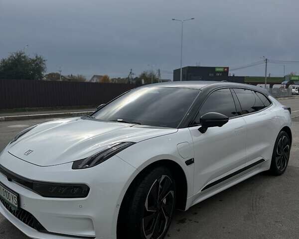 Белый Zeekr 001, объемом двигателя 0 л и пробегом 35 тыс. км за 40000 $, фото 1 на Automoto.ua