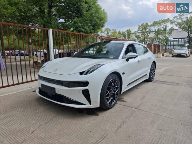 Білий Zeekr 001, об'ємом двигуна 0 л та пробігом 10 тис. км за 37500 $, фото 1 на Automoto.ua