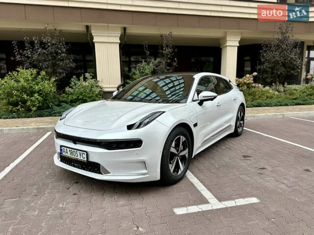 Білий Zeekr 001, об'ємом двигуна 0 л та пробігом 2 тис. км за 40000 $, фото 1 на Automoto.ua