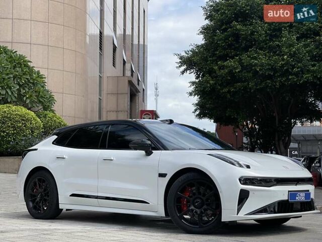 Белый Zeekr 001, объемом двигателя 0 л и пробегом 9 тыс. км за 39900 $, фото 1 на Automoto.ua