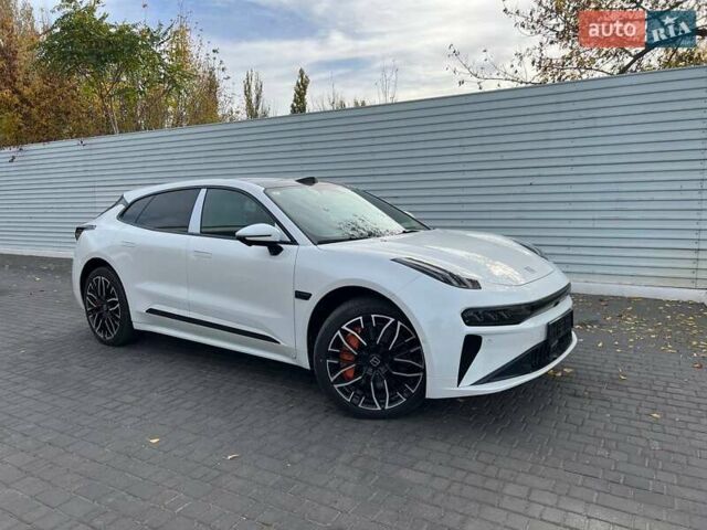 Белый Zeekr 001, объемом двигателя 0 л и пробегом 1 тыс. км за 50000 $, фото 1 на Automoto.ua