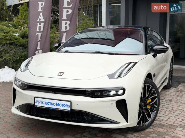 Бежевый Zeekr 001, объемом двигателя 0 л и пробегом 16 тыс. км за 42999 $, фото 1 на Automoto.ua