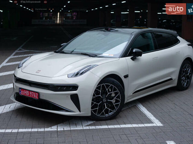 Бежевий Zeekr 001, об'ємом двигуна 0 л та пробігом 15 тис. км за 45900 $, фото 1 на Automoto.ua
