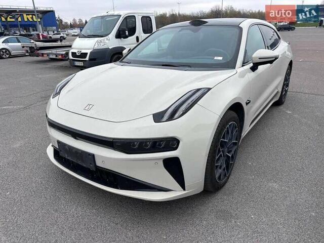 Бежевий Zeekr 001, об'ємом двигуна 0 л та пробігом 14 тис. км за 47000 $, фото 1 на Automoto.ua