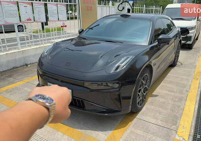 Чорний Zeekr 001, об'ємом двигуна 0 л та пробігом 22 тис. км за 39800 $, фото 1 на Automoto.ua