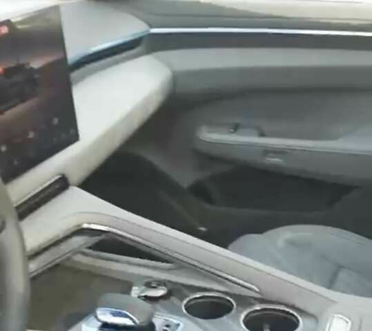 Zeekr 001, объемом двигателя 0 л и пробегом 1 тыс. км за 51990 $, фото 1 на Automoto.ua
