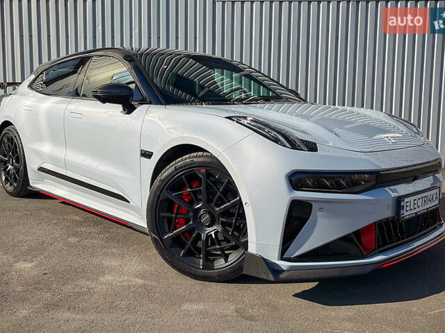 Серый Zeekr 001, объемом двигателя 0 л и пробегом 10 тыс. км за 95000 $, фото 1 на Automoto.ua