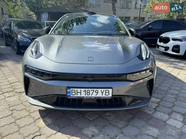 Серый Zeekr 001, объемом двигателя 0 л и пробегом 10 тыс. км за 45000 $, фото 1 на Automoto.ua
