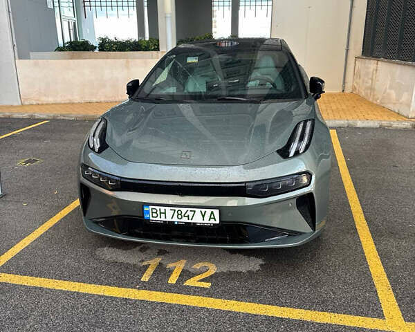 Зелений Zeekr 001, об'ємом двигуна 0 л та пробігом 11 тис. км за 48500 $, фото 1 на Automoto.ua