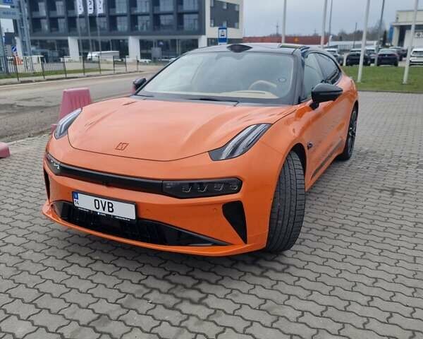 Помаранчевий Zeekr 001, об'ємом двигуна 0 л та пробігом 45 тис. км за 38979 $, фото 1 на Automoto.ua