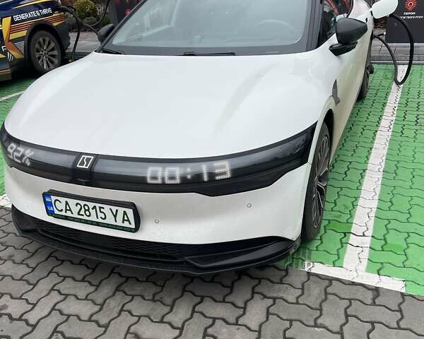 Белый Zeekr 007, объемом двигателя 0 л и пробегом 9 тыс. км за 32200 $, фото 1 на Automoto.ua