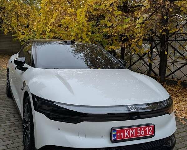 Белый Zeekr 007, объемом двигателя 0 л и пробегом 9 тыс. км за 31500 $, фото 1 на Automoto.ua