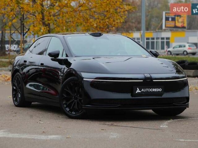 Черный Zeekr 007, объемом двигателя 0 л и пробегом 12 тыс. км за 33900 $, фото 1 на Automoto.ua
