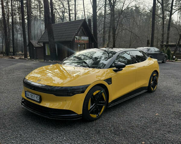 Жовтий Zeekr 007, об'ємом двигуна 0 л та пробігом 10 тис. км за 44500 $, фото 1 на Automoto.ua
