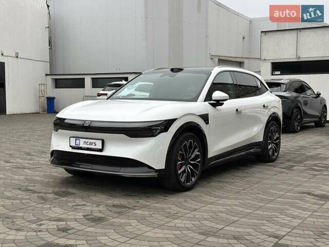 Белый Zeekr 7X, объемом двигателя 0 л и пробегом 1 тыс. км за 45900 $, фото 1 на Automoto.ua