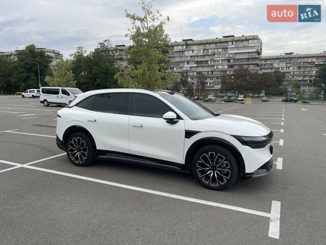 Білий Zeekr 7X, об'ємом двигуна 0 л та пробігом 14 тис. км за 37500 $, фото 1 на Automoto.ua