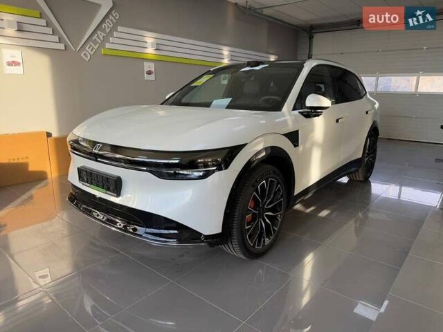 Белый Zeekr 7X, объемом двигателя 0 л и пробегом 1 тыс. км за 39750 $, фото 1 на Automoto.ua