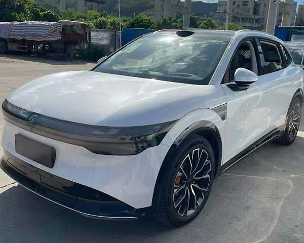 Белый Zeekr 7X, объемом двигателя 0 л и пробегом 1 тыс. км за 48000 $, фото 1 на Automoto.ua