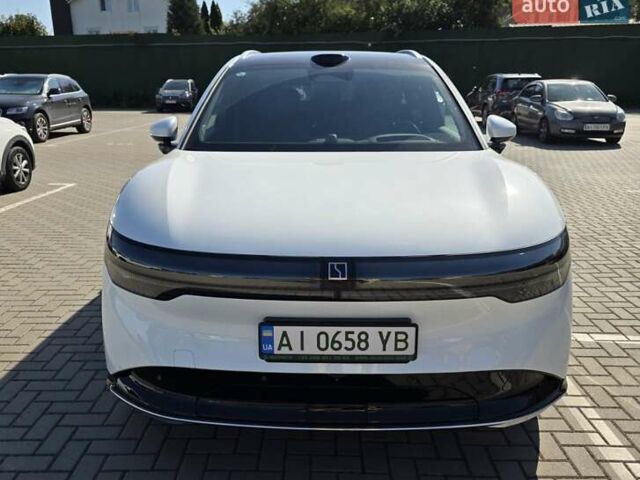 Белый Zeekr 7X, объемом двигателя 0 л и пробегом 1 тыс. км за 46000 $, фото 1 на Automoto.ua