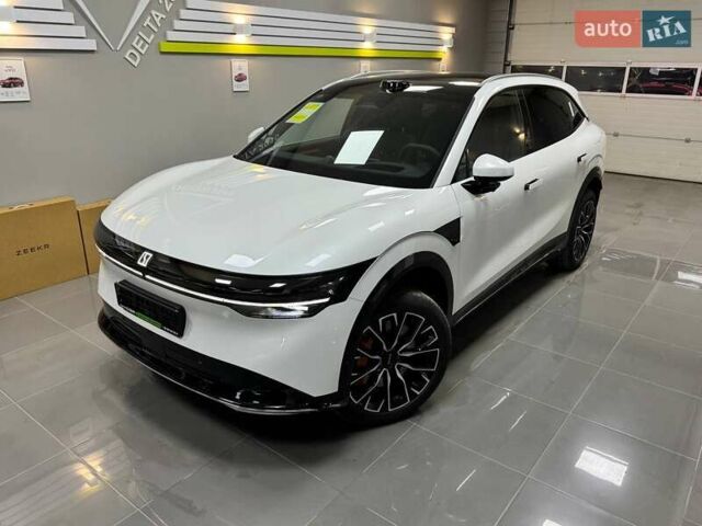 Белый Zeekr 7X, объемом двигателя 0 л и пробегом 1 тыс. км за 44199 $, фото 1 на Automoto.ua