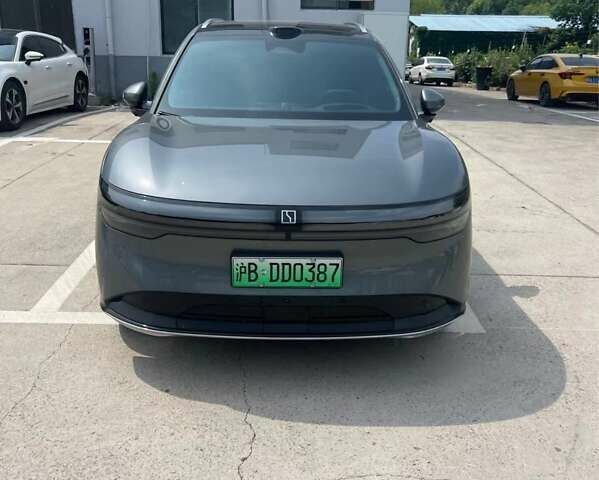 Черный Zeekr 7X, объемом двигателя 0 л и пробегом 1 тыс. км за 39100 $, фото 1 на Automoto.ua