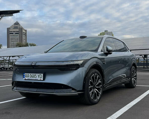 Zeekr 7X 2024 в Одессе на Automoto.ua Синий Zeekr 7X, объемом двигателя 0 л и пробегом 10 тыс. км за 44600 $, фото 1 на Automoto.ua