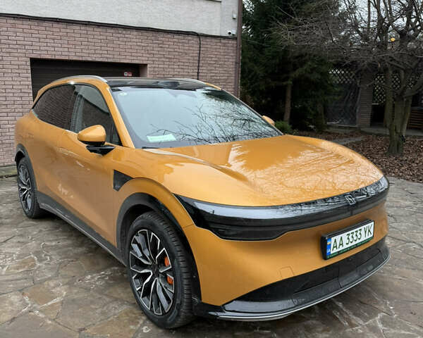 Оранжевый Zeekr 7X, объемом двигателя 0 л и пробегом 15 тыс. км за 50000 $, фото 1 на Automoto.ua