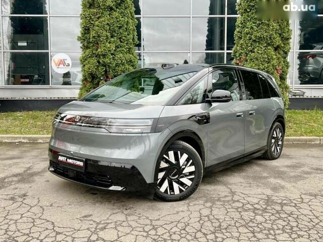 Zeekr Mix, объемом двигателя 0 л и пробегом 3 тыс. км за 46500 $, фото 1 на Automoto.ua