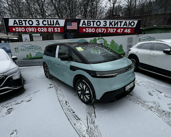 Синий Zeekr Mix, объемом двигателя 0 л и пробегом 1 тыс. км за 49999 $, фото 1 на Automoto.ua