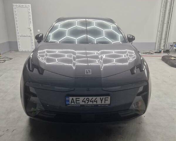 Серый Zeekr X, объемом двигателя 0 л и пробегом 9 тыс. км за 27500 $, фото 1 на Automoto.ua
