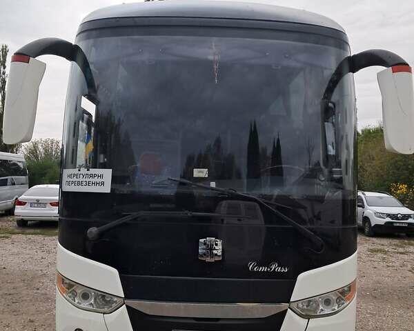 Белый Zhong Tong LCK 6129 H, объемом двигателя 8.9 л и пробегом 570 тыс. км за 50000 $, фото 1 на Automoto.ua