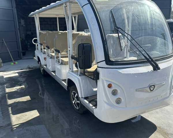 Белый Zuk A-11 пас, объемом двигателя 0 л и пробегом 1 тыс. км за 15000 $, фото 1 на Automoto.ua
