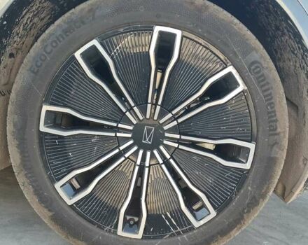 Серый Avatr 07, объемом двигателя 0 л и пробегом 15 тыс. км за 37500 $, фото 11 на Automoto.ua