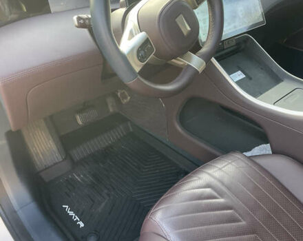 Білий Avatr 11, об'ємом двигуна 0 л та пробігом 16 тис. км за 49500 $, фото 14 на Automoto.ua
