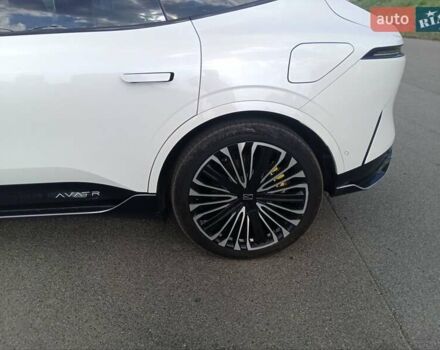 Білий Avatr 11, об'ємом двигуна 0 л та пробігом 8 тис. км за 40000 $, фото 19 на Automoto.ua