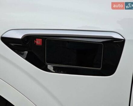 Белый Avatr 11, объемом двигателя 0 л и пробегом 13 тыс. км за 41000 $, фото 9 на Automoto.ua