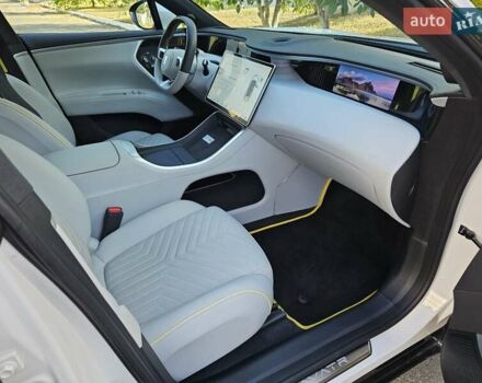 Белый Avatr 11, объемом двигателя 0 л и пробегом 13 тыс. км за 41000 $, фото 50 на Automoto.ua