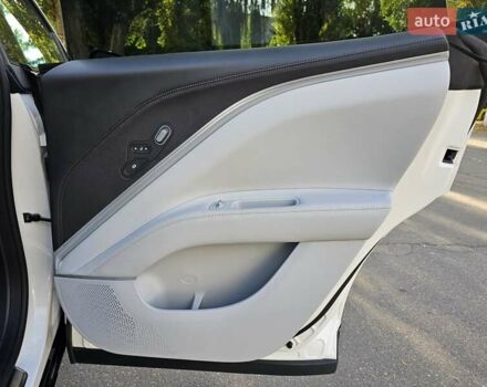 Белый Avatr 11, объемом двигателя 0 л и пробегом 13 тыс. км за 41000 $, фото 58 на Automoto.ua