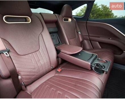 Серый Avatr 11, объемом двигателя 0 л и пробегом 27 тыс. км за 40500 $, фото 7 на Automoto.ua