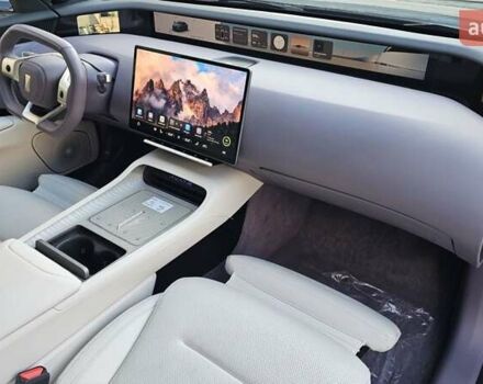 Серый Avatr 12, объемом двигателя 0 л и пробегом 1 тыс. км за 59500 $, фото 24 на Automoto.ua