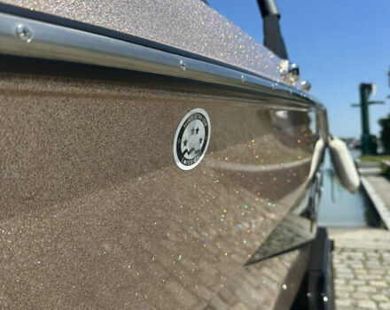 Чорний Axis Wake A, об'ємом двигуна 5.3 л та пробігом 50 тис. км за 175000 $, фото 6 на Automoto.ua