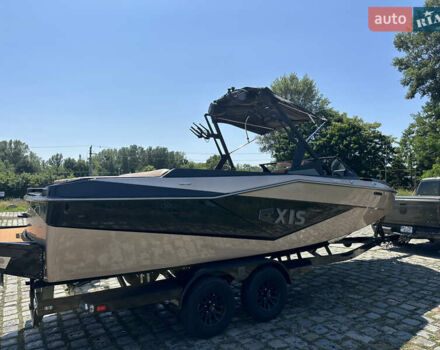 Чорний Axis Wake A, об'ємом двигуна 5.3 л та пробігом 50 тис. км за 175000 $, фото 5 на Automoto.ua