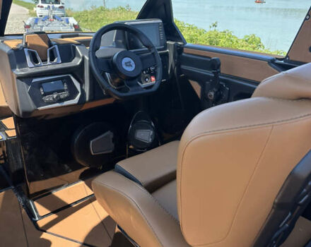 Чорний Axis Wake A, об'ємом двигуна 5.3 л та пробігом 50 тис. км за 175000 $, фото 9 на Automoto.ua