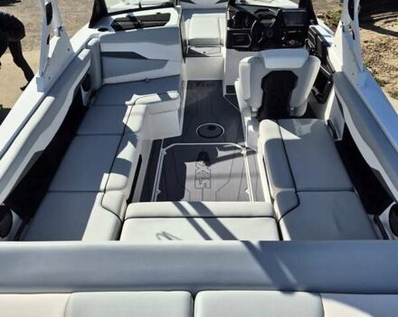 Axis Wake A, об'ємом двигуна 5.3 л та пробігом 1 тис. км за 135000 $, фото 1 на Automoto.ua