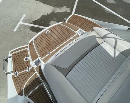 Белый Azure Boats 275, объемом двигателя 5.7 л и пробегом 1 тыс. км за 60000 $, фото 5 на Automoto.ua