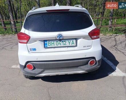Белый BAIC EC200, объемом двигателя 0 л и пробегом 40 тыс. км за 7000 $, фото 2 на Automoto.ua