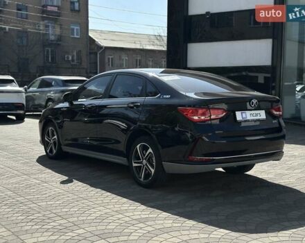 Черный BAIC EU5, объемом двигателя 0 л и пробегом 95 тыс. км за 14000 $, фото 6 на Automoto.ua